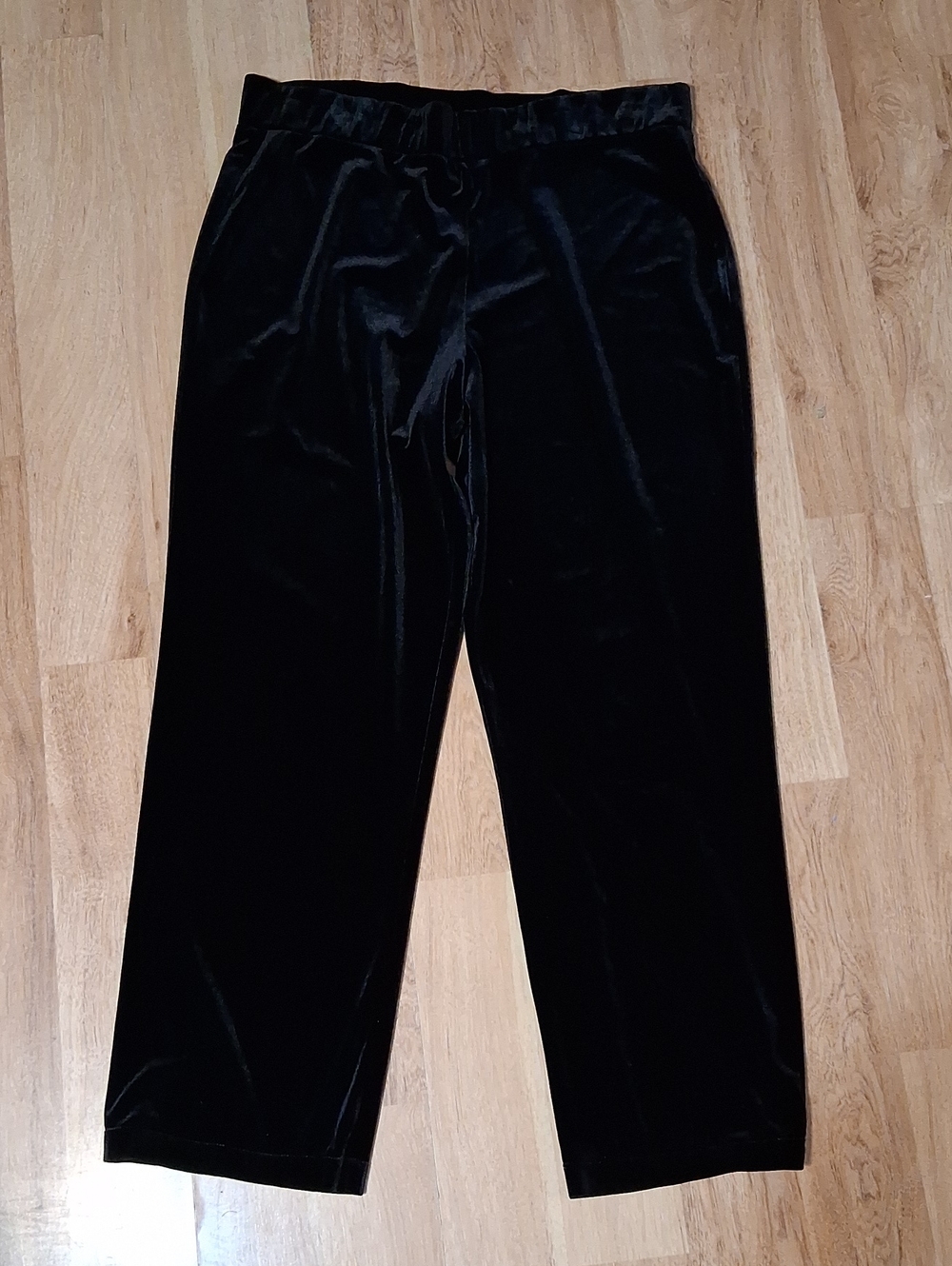 Notations Women's Black Velvet Wide Leg Stretchy Pants